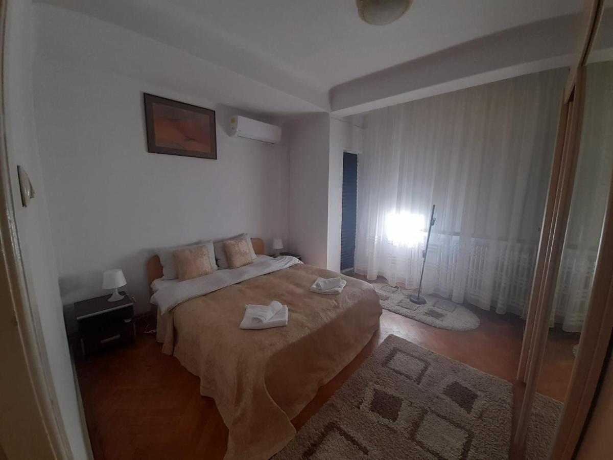 Apartament Old City Boekarest Buitenkant foto