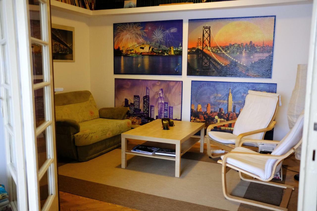 Apartament Old City Boekarest Buitenkant foto